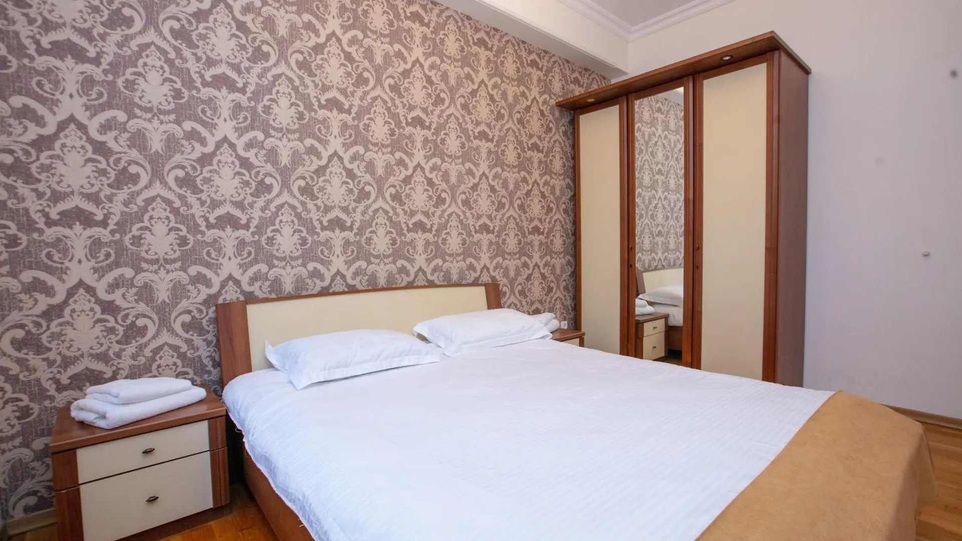 아파트호텔 Old City Hatefi Apartments 바쿠