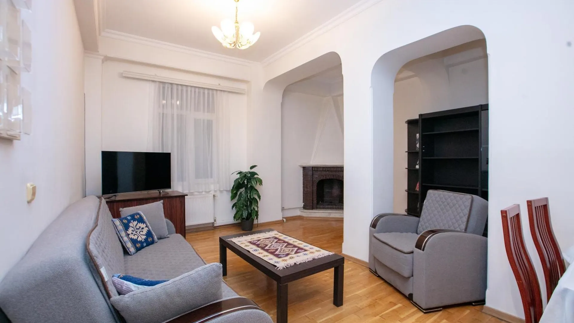 아파트호텔 Old City Hatefi Apartments 바쿠
