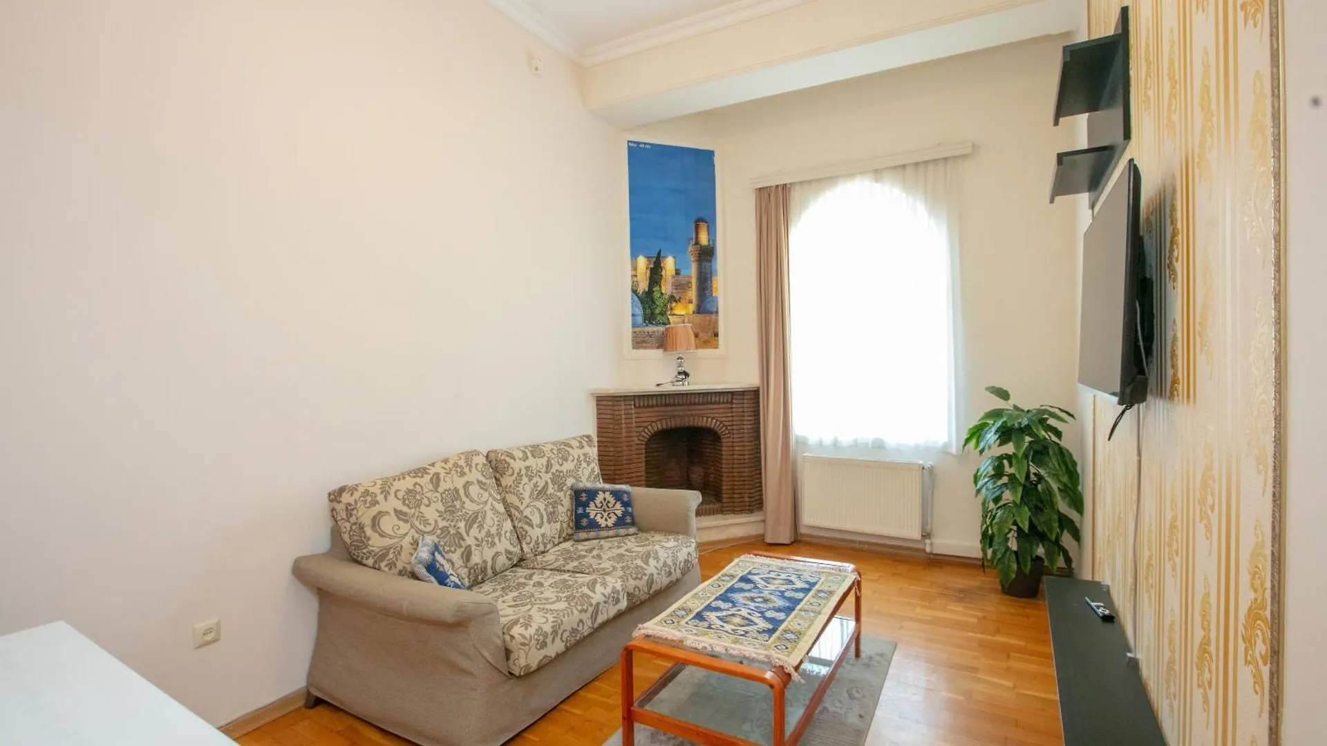 아파트호텔 Old City Hatefi Apartments 바쿠